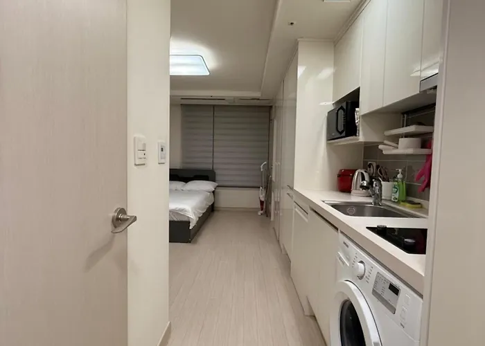 Adams Gangnam Comfort * Seul